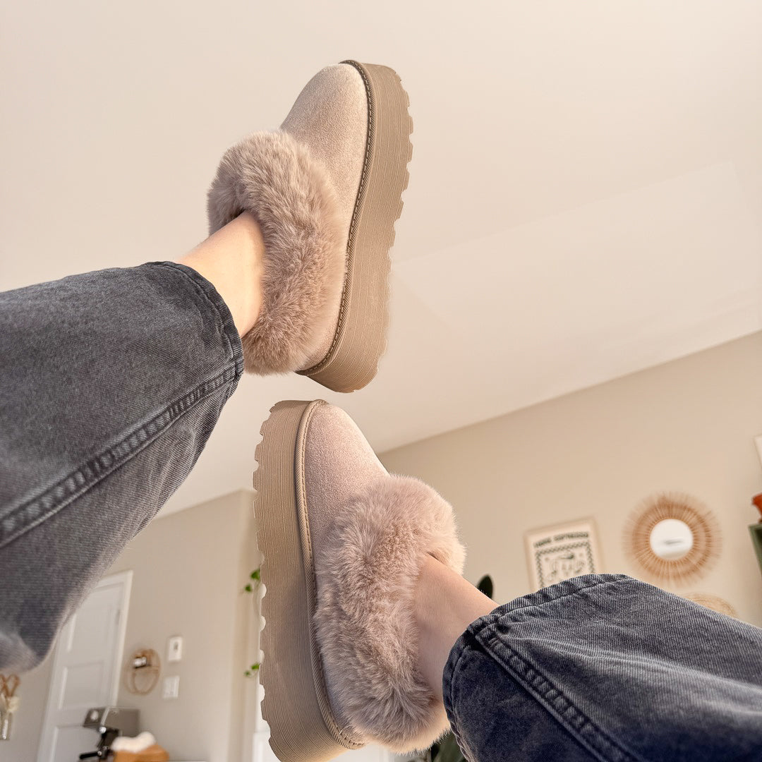 Nordic Fluffy Lined Platform Slippers