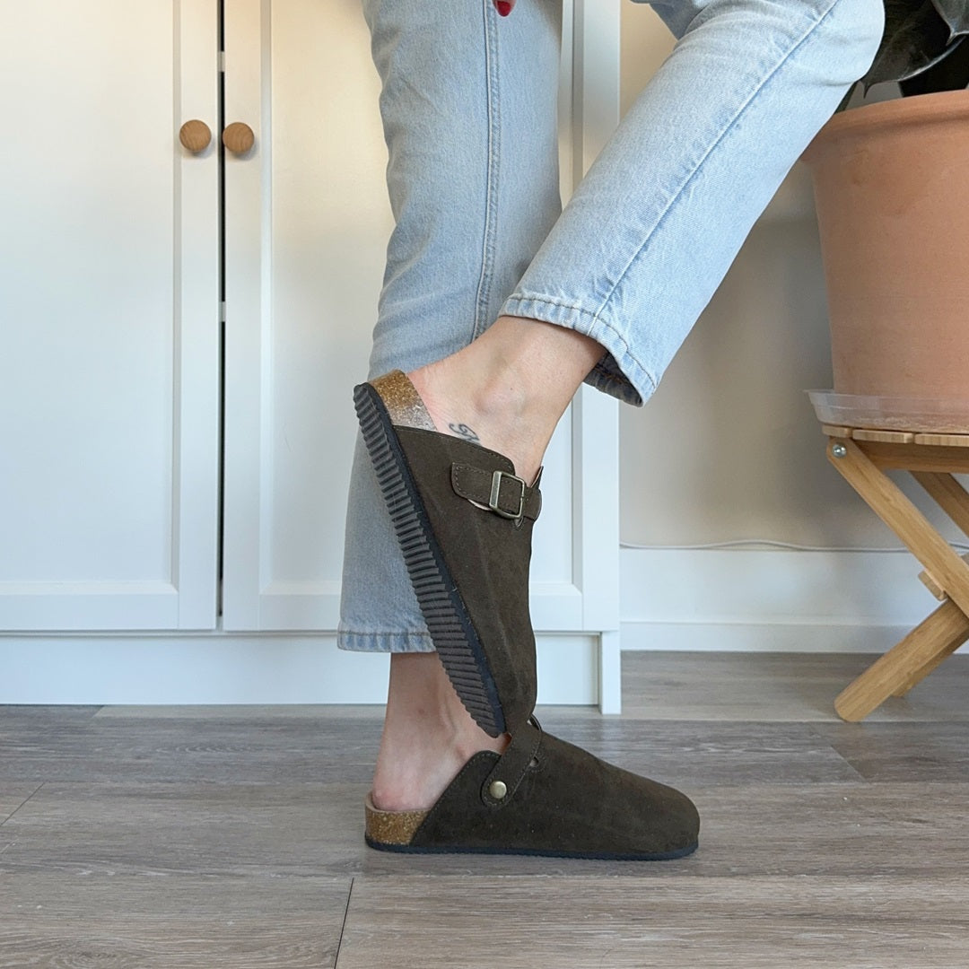 Nordic Suede Clogs for Women Nordic Peace