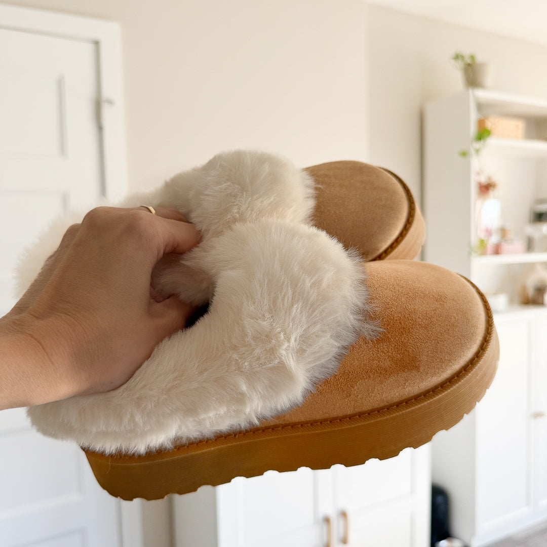 Nordic Fluffy Lined Platform Slippers