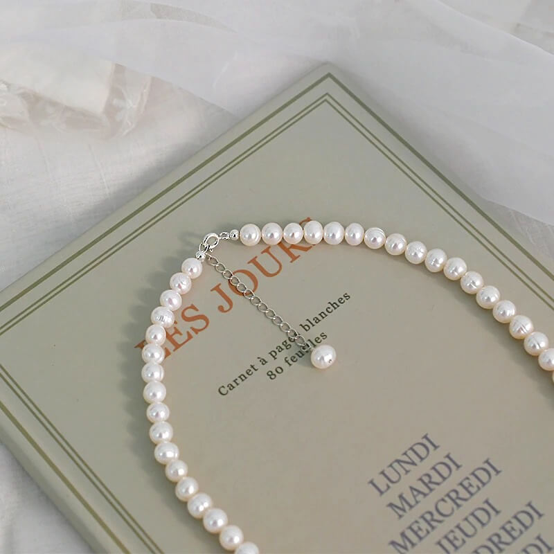 Lovely Pearl Necklace