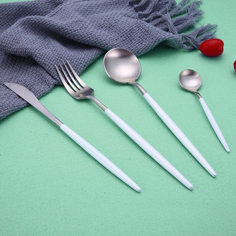 Modern flatware online